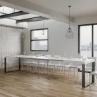 Udtrækkeligt spisebord i melamintræ og jern Lavet i Italien - Badesi Viadurini