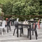 Design spisebord i Hpl og farvet polyethylen Fremstillet i Italien - Jamala Viadurini