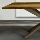 Stuebord med egeplade og farvet epoxyharpiks - Miklas Viadurini