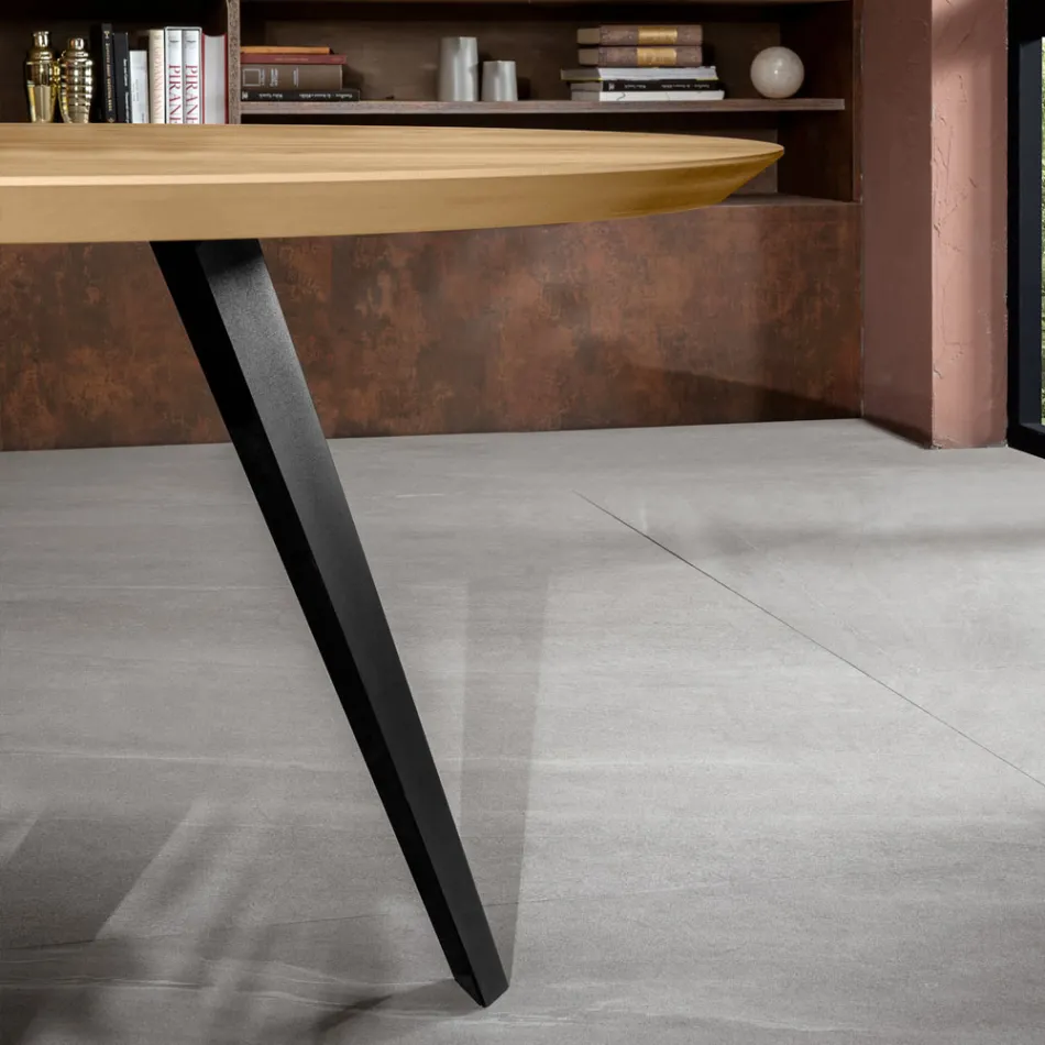 Fast rundt bord med egefinerplade og metalbund - Cyclamen Viadurini