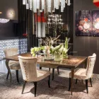 Tabel neo-klassisk med massivt træ struktur og en marmorplade Adam Viadurini