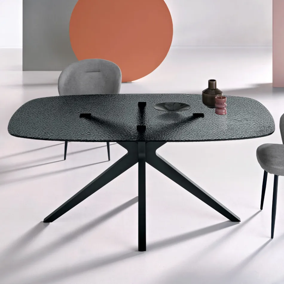 180x100 cm ovalt bord i røget hamret glas og metal - Domus Viadurini