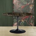 Eero Saarinen Tulip Table H 74 i mørk Emperador-marmor fremstillet i Italien - Scarlet