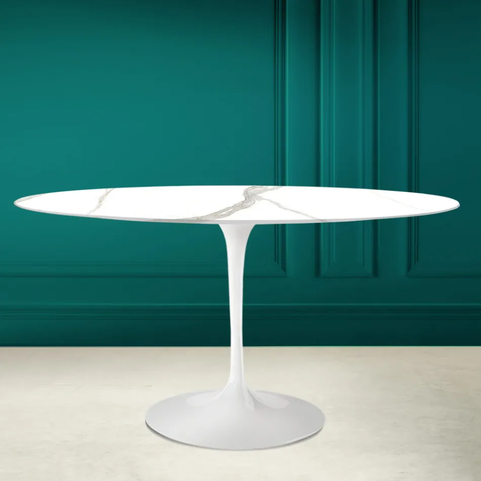 Tulipanbord Eero Saarinen H 73 Oval i Calacatta Michelangelo Keramik Viadurini