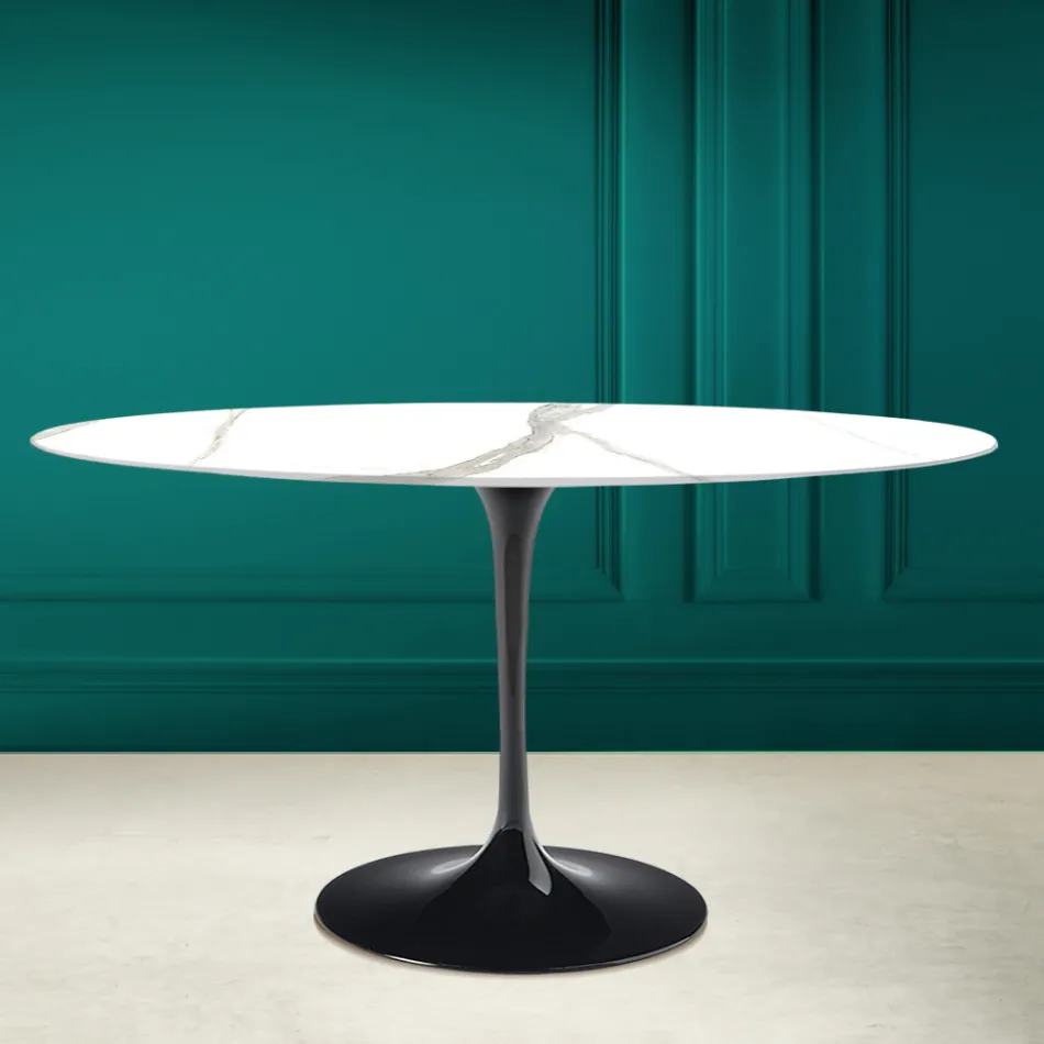 Tulipanbord Eero Saarinen H 73 Oval i Calacatta Michelangelo Keramik Viadurini