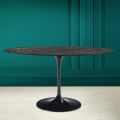 Tulipanbord Eero Saarinen H 74 Oval i keramik Noir Desire Made in Italy - Scarlet