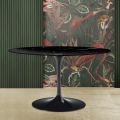 Eero Saarinen Tulip Table H 74 Oval i sort Marquinia-marmor fremstillet i Italien - Scarlet
