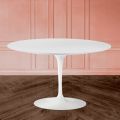 Eero Saarinen Tulip Table H 74 med hvid flydende laminat MDF-plade - Scarlet