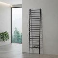 Sort hydraulisk radiator i kulstofstål, fremstillet i Italien - Raggio