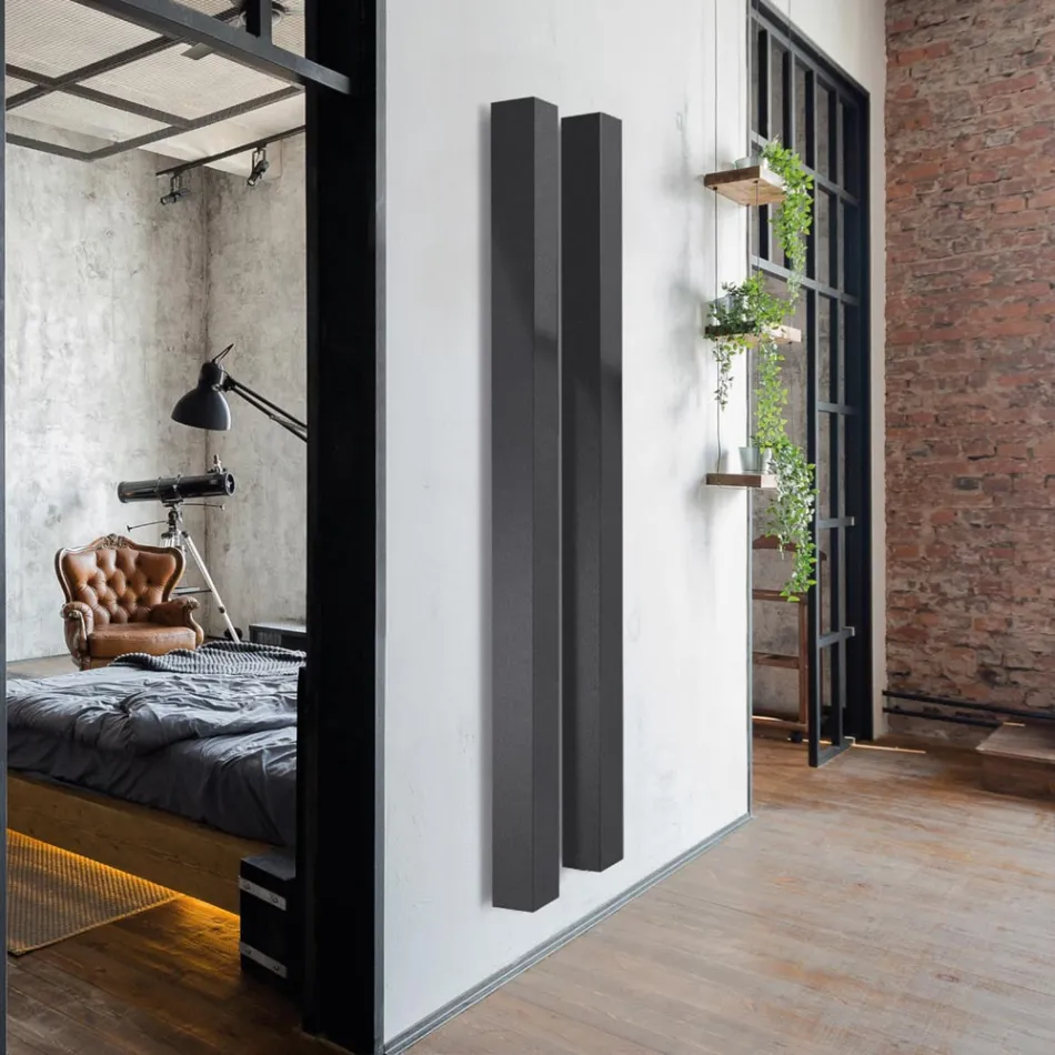 Elektrisk radiator i kulstofstål med to finish fremstillet i Italien - Ember Viadurini