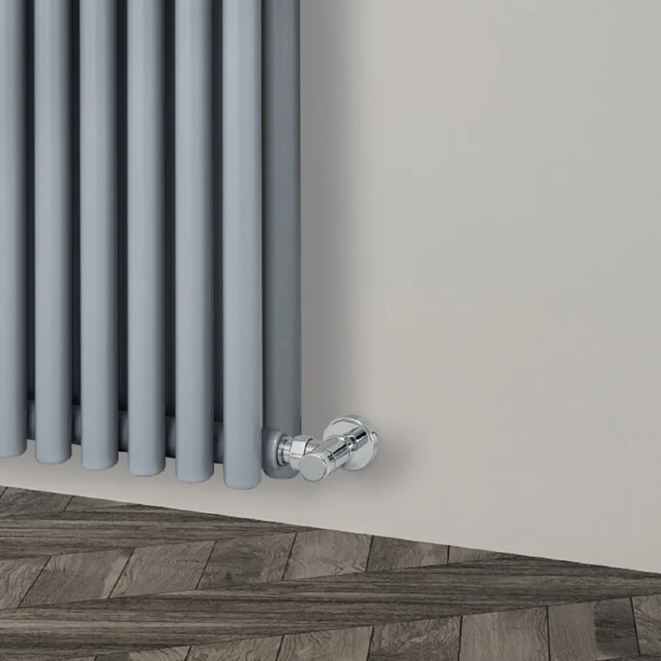 Hydraulisk radiator med vandrette solfangere og lodrette rør - Colomba Viadurini