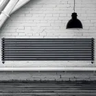 Hydraulisk radiator med lodrette solfangere og vandrette rør - Sammensat Viadurini