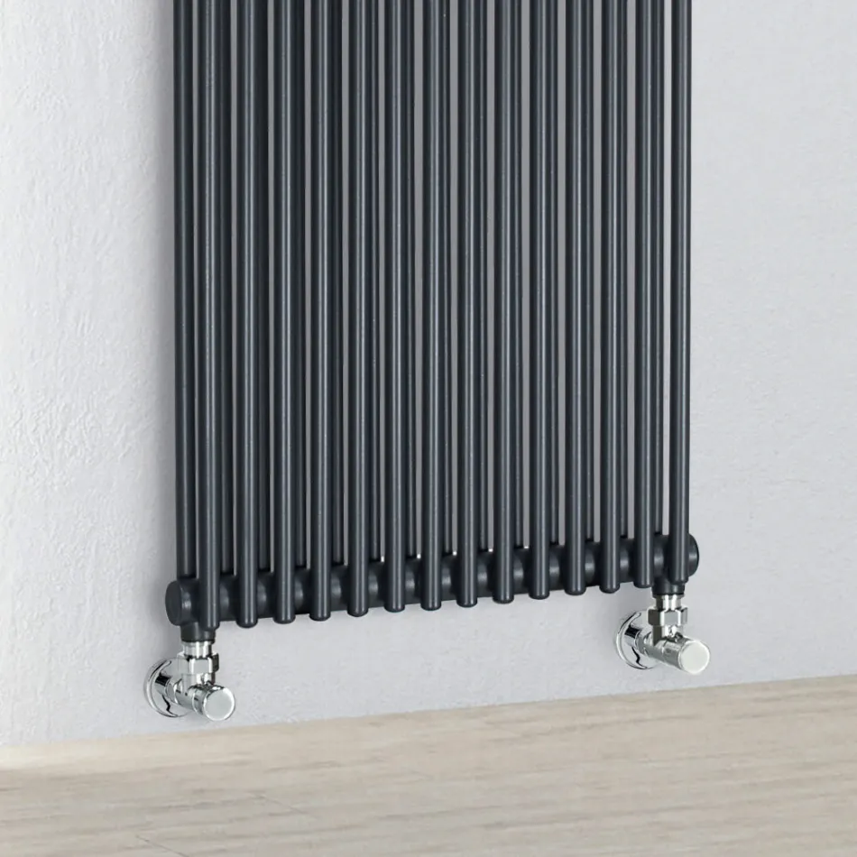 Hydraulisk radiator med dobbelt serie af vertikale elementer lavet i Italien - Pasticcio Viadurini