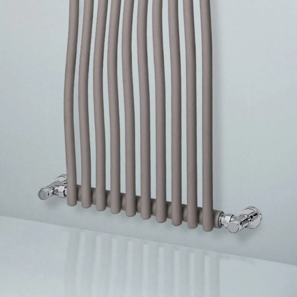 Hydraulisk radiator med buede lodrette elementer lavet i Italien - Ribes Viadurini