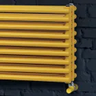 Hydraulisk radiator med tredobbelt serie af vandrette elementer lavet i Italien - Caramella Viadurini