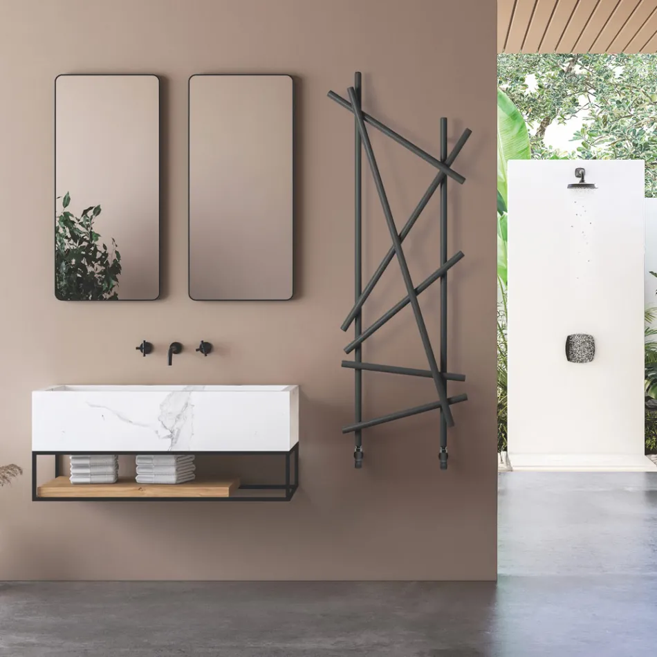 Hydraulisk radiator i stål med rundsektionsrør fremstillet i Italien - tilfældigt Viadurini