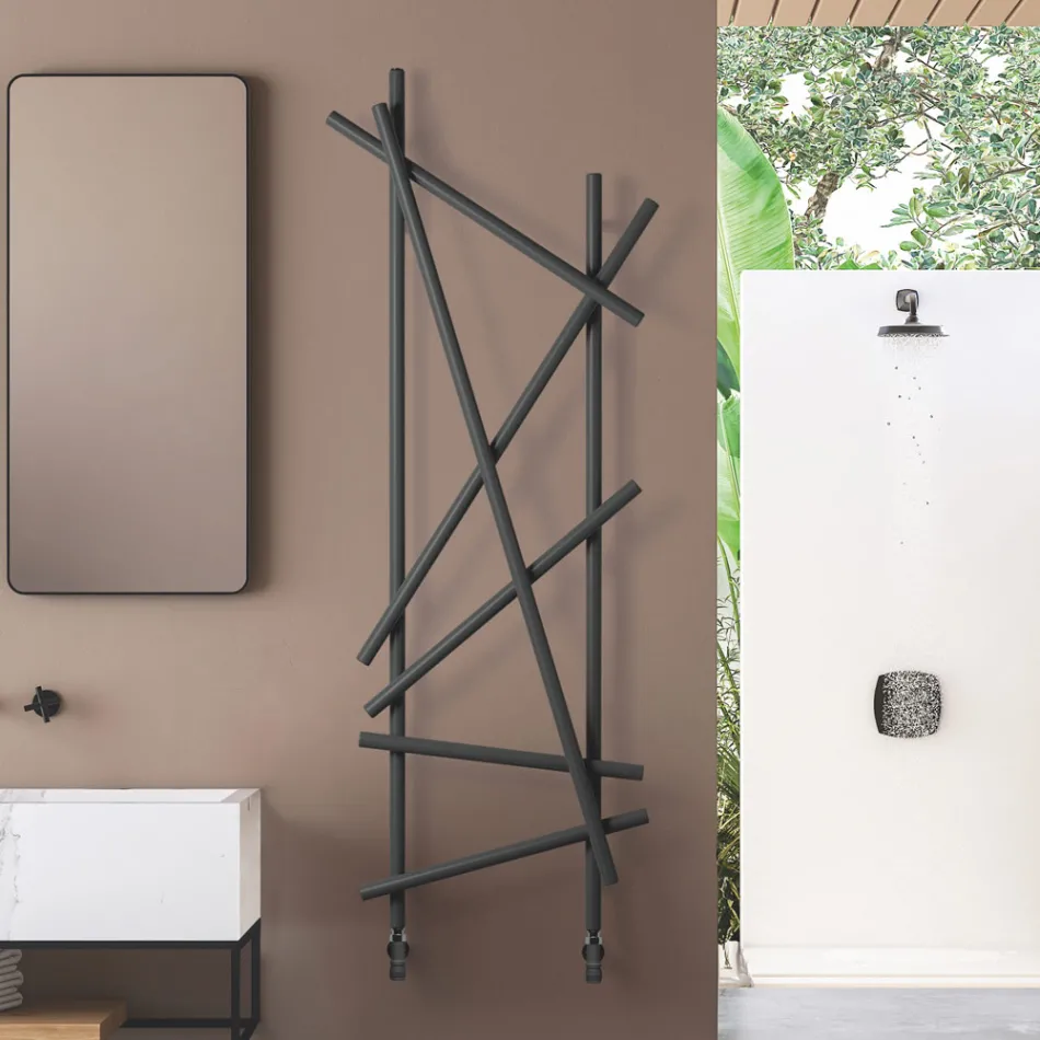 Hydraulisk radiator i stål med rundsektionsrør fremstillet i Italien - tilfældigt Viadurini