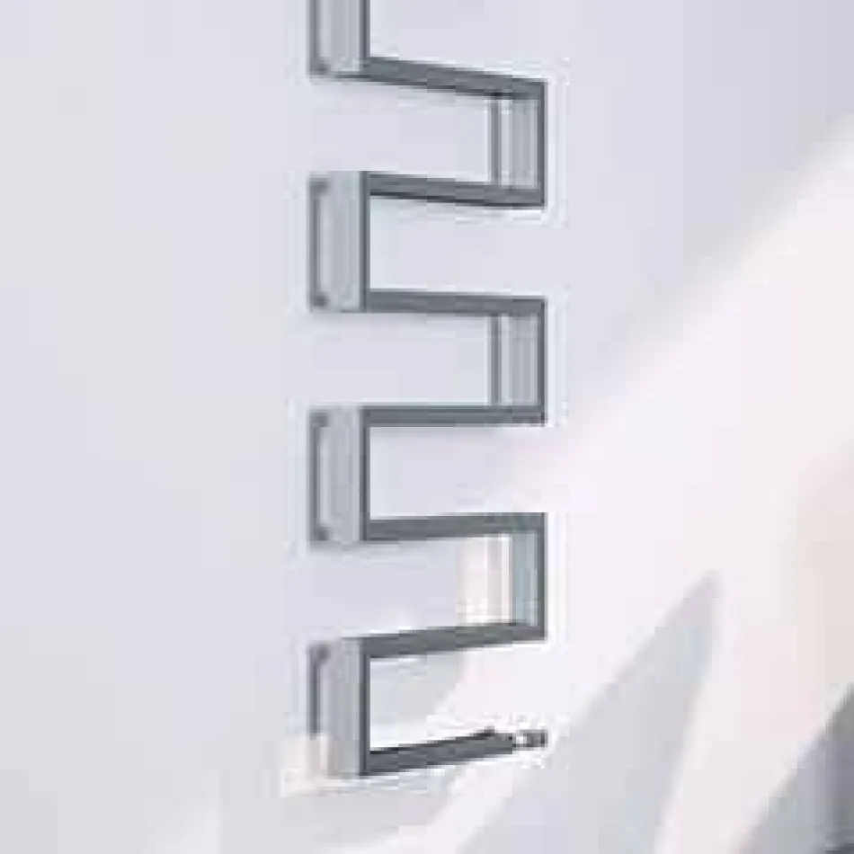 Termoarredo lodret hydraulisk kromfinish Snake af Scirocco H Viadurini