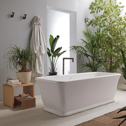 Hvidt fritstående badekar i solid overflade lavet i Italien - Cleopatra Viadurini