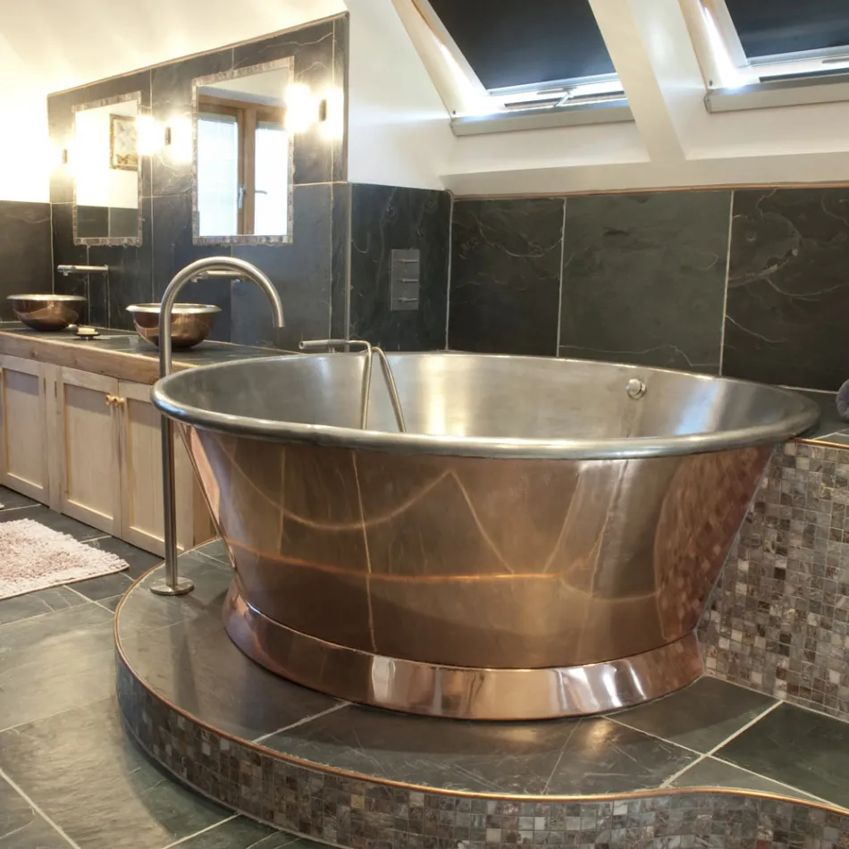 Vintage fritstående badekar i kobber, Vanessa hvid jernbelagt Viadurini
