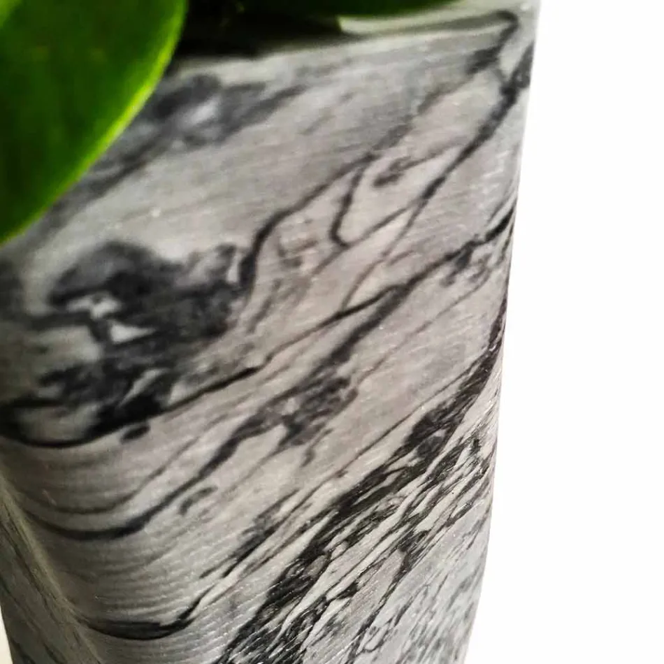 Dekorativ design vase i Bardiglio eller Carrara marmor fremstillet i Italien - Prisma Viadurini