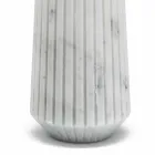 Moderne hvid Carrara-marmor dekorativ vase fremstillet i Italien - Kairo Viadurini