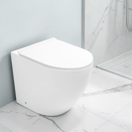 Aralia Hvid Keramik Gulvmonteret Cyklonisk Toilet med Soft-Close Sæde Viadurini
