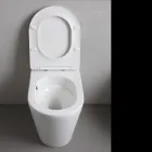 Gulvmonteret toilet med slankt soft-close sæde i hvid keramik - Salice Viadurini