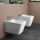 Væghængt toilet med soft-close keramisk sæde i moderne design - Giunco Viadurini