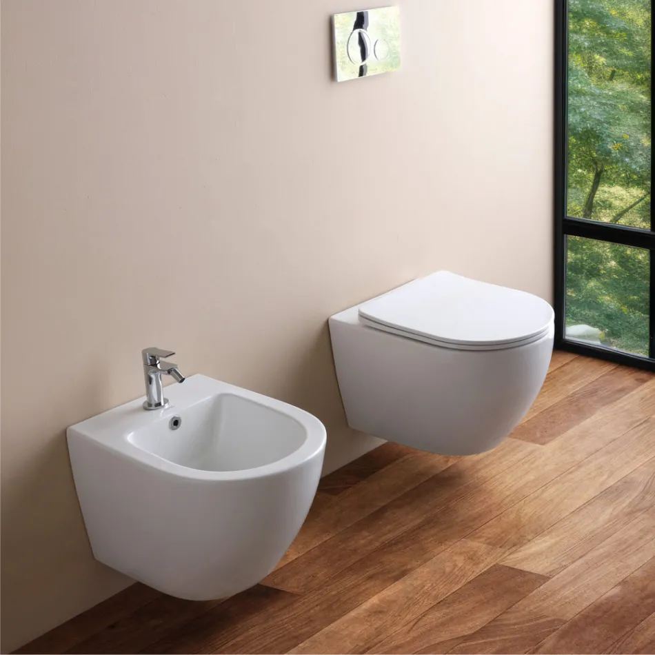 Væghængt toilet uden kant med soft-close keramisk sæde - Juniper   Viadurini