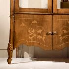 Klassisk vitrine i indlagt valnøddetræ 4 døre lavet i Italien - Commodo Viadurini